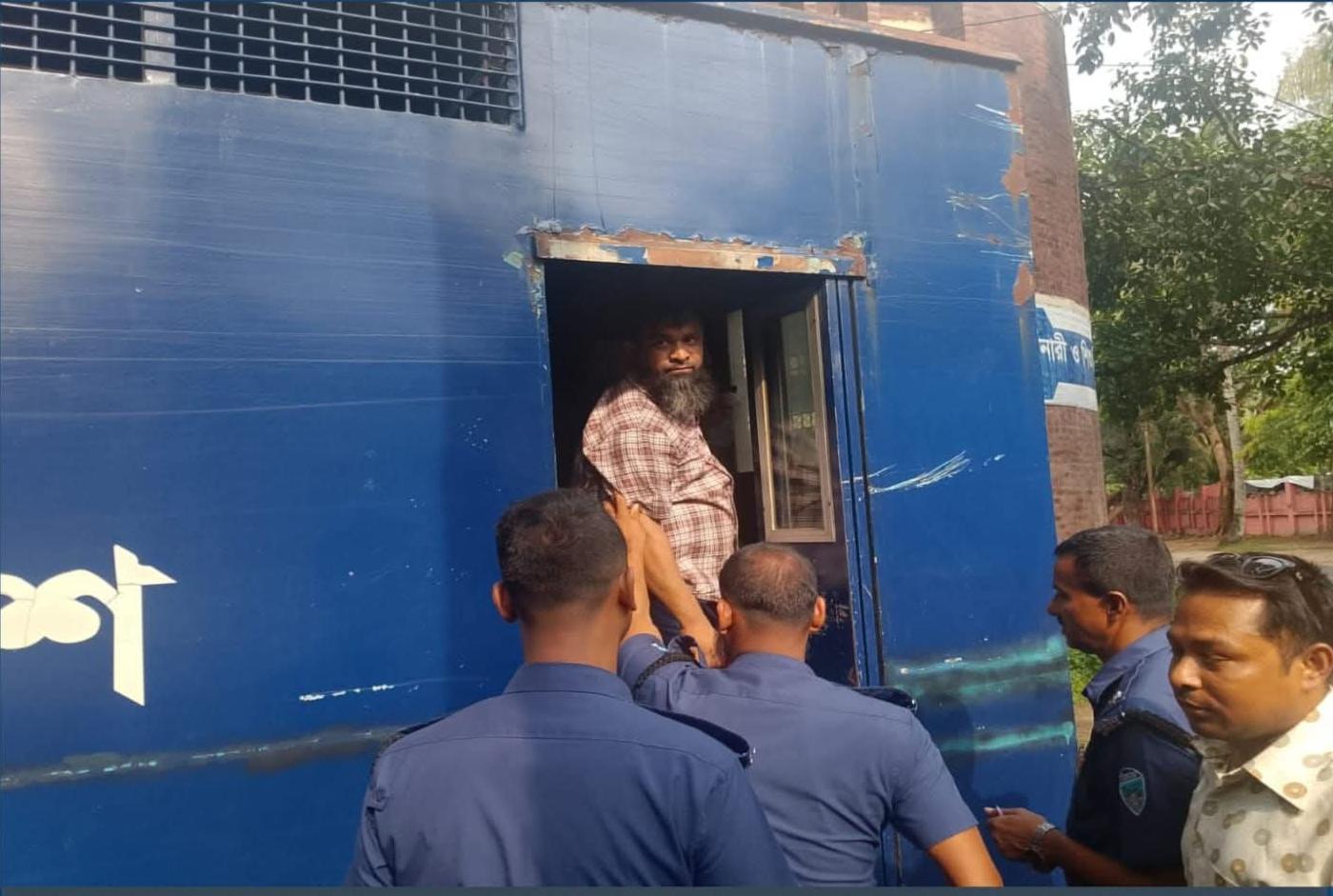 আত্মসমর্পণে কারাগারে আওয়ামী লীগ নেতা ফারুক